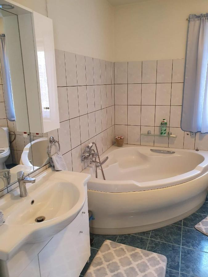 Apartamenty u Basi Lesnica  Bagian luar foto
